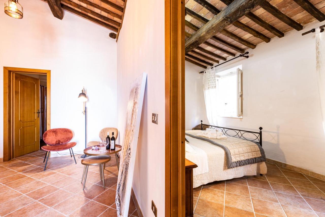 Agri Apartment La Terrazza La Ripadoro Chianni Luaran gambar